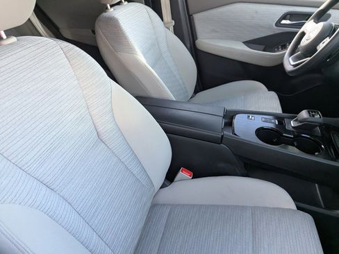 Certified 2023 Nissan Rogue SV image 11