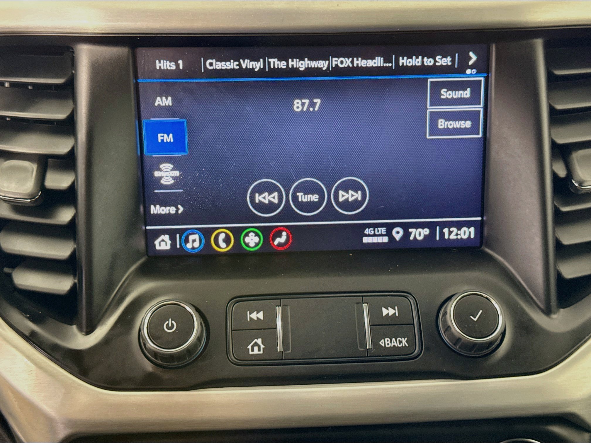 Used 2023 GMC Acadia SLE w/ Driver Convenience Package AWD/4WD image 15