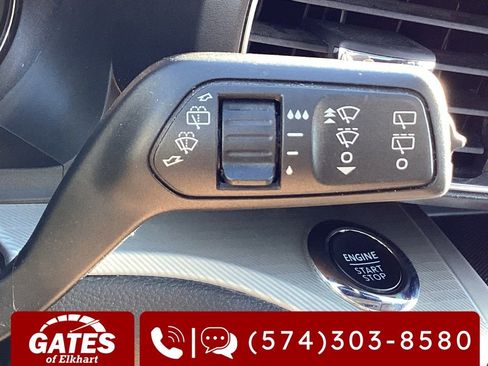 Used 2022 Ford Explorer XLT w/ Equipment Group 202A image 30