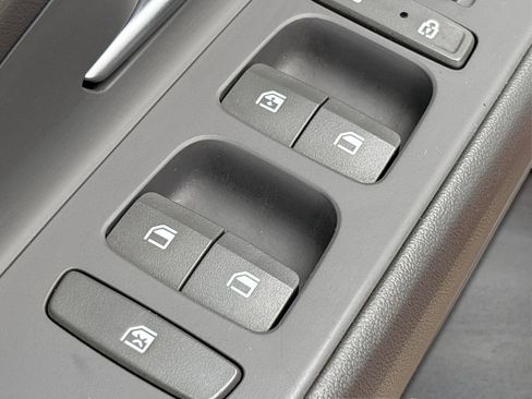 Used 2021 Hyundai Elantra SEL image 30