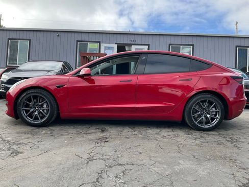 Used 2021 Tesla Model 3 Standard Range Plus image 5