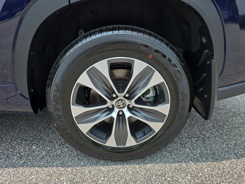 New 2026 Toyota Highlander XLE AWD/4WD image 31
