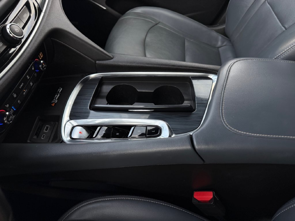 Used 2022 Buick Enclave Premium FWD image 18