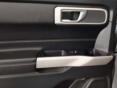 Used 2024 Ford Explorer XLT w/ Equipment Group 202A image 28