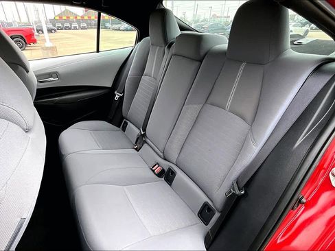 Used 2020 Toyota Corolla SE image 19