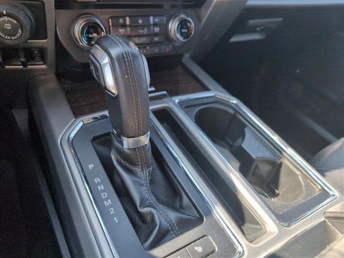 Used 2016 Ford F150 Platinum w/ Equipment Group 701A Luxury image 14