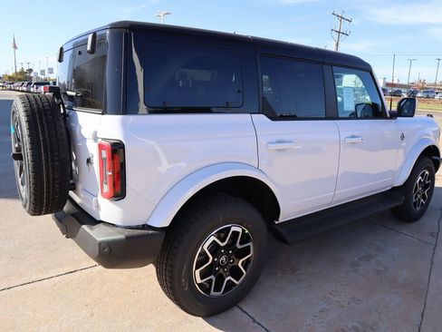 New 2025 Ford Bronco Outer Banks image 21