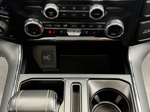 Used 2021 Ford F150 Lariat AWD/4WD image 24