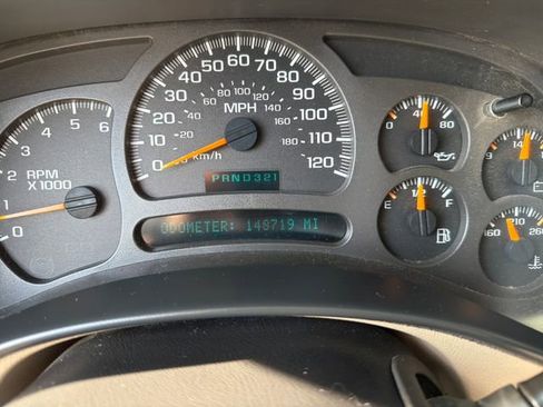 Used 2004 Chevrolet Silverado 1500 LS w/ Light Duty Power Package RWD image 19