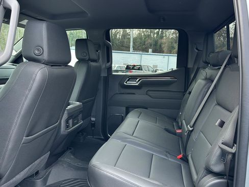 Used 2026 Chevrolet Silverado 1500 LT Trail Boss w/ LT Trail Boss Premium Package image 9