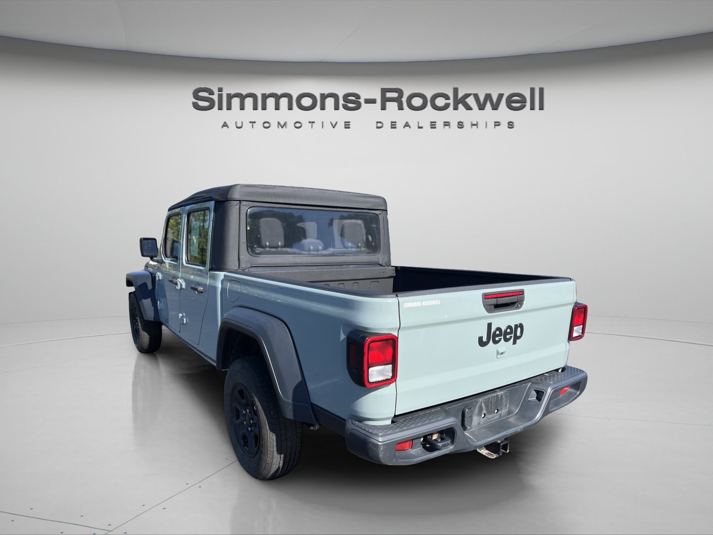 Used 2023 Jeep Gladiator Sport w/ Trailer Tow Package AWD/4WD image 3