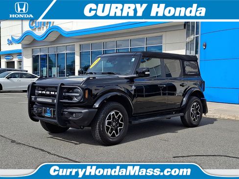 Used 2024 Ford Bronco Outer Banks AWD/4WD image 1