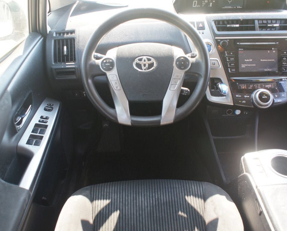 Used 2015 Toyota Prius V Three FWD image 5