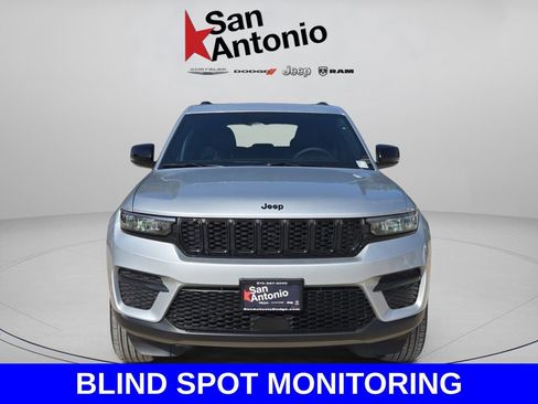 New 2025 Jeep Grand Cherokee Altitude RWD image 3