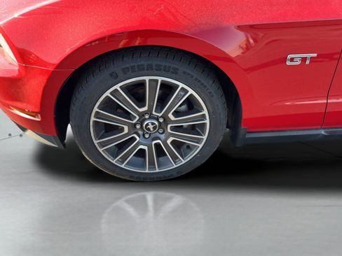 Used 2010 Ford Mustang GT RWD image 37