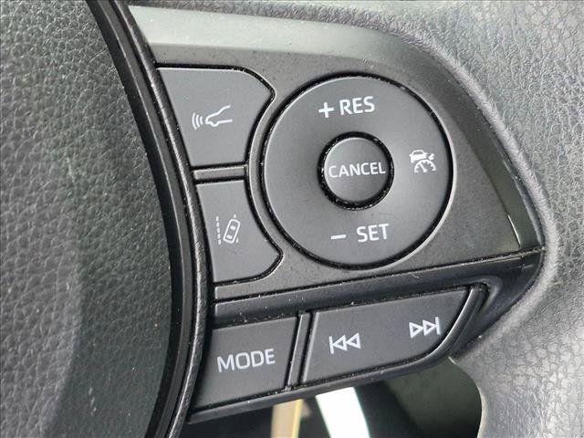 Used 2020 Toyota Corolla LE FWD image 12