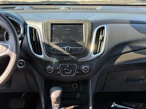 Used 2022 Chevrolet Equinox LT FWD image 14