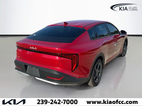 New 2025 Kia K4 LXS image 5