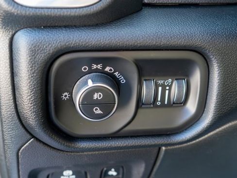 Used 2020 RAM 1500 Laramie image 21