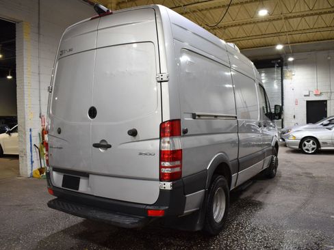 Used 2017 Mercedes-Benz Sprinter 3500 image 4