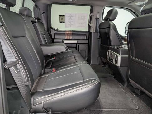 Used 2019 Ford F150 Lariat w/ Equipment Group 502A Luxury AWD/4WD image 44
