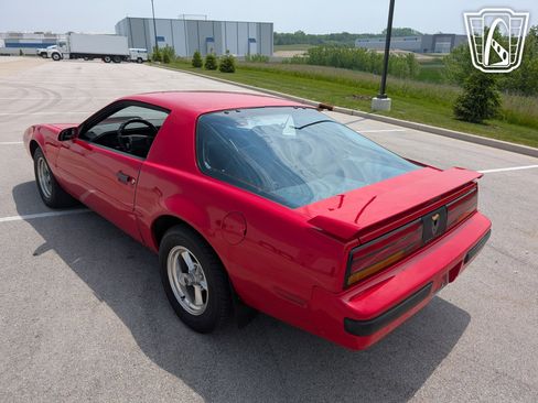 Used 1989 Pontiac Firebird Coupe image 7