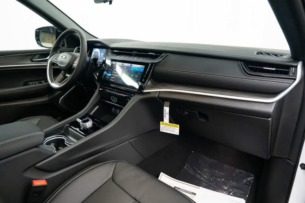 New 2026 Jeep Grand Cherokee Limited AWD/4WD image 31