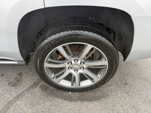 Used 2018 Chevrolet Tahoe Premier RWD image 19