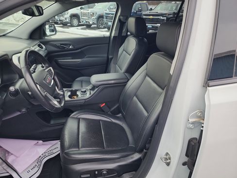 Certified 2022 GMC Acadia SLT w/ Elevation Edition image 11