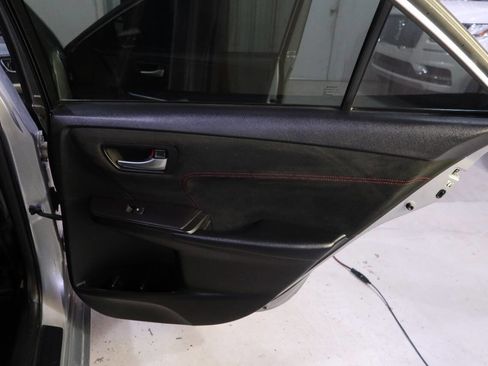 Used 2015 Toyota Camry XSE image 31