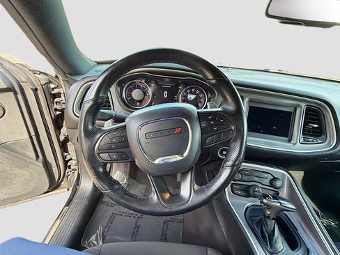 Used 2022 Dodge Challenger GT image 11