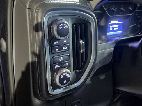 Used 2020 GMC Sierra 1500 SLE w/ SLE Value Package image 17