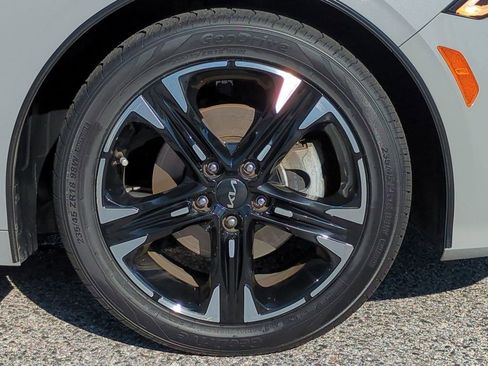 Used 2024 Kia K5 GT-Line w/ GT-Line Premium Package image 11