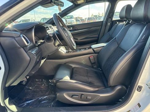 Used 2023 Nissan Maxima SR w/ Sport Mat Group image 23