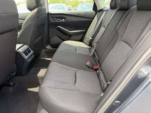 Certified 2025 Honda Accord SE image 9