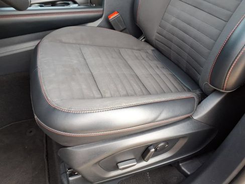 Used 2025 Ford Explorer ST-Line AWD/4WD image 11