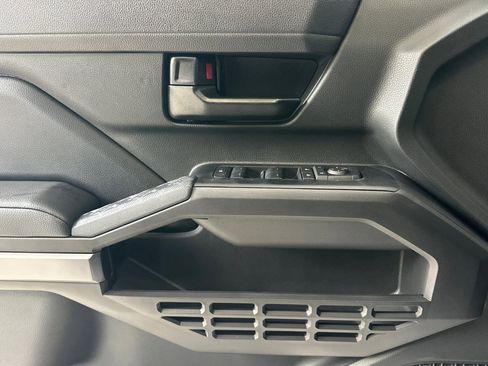 New 2026 Toyota Tacoma SR5 image 10