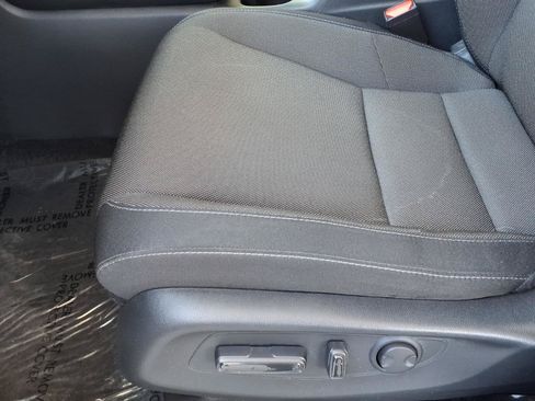 Certified 2025 Honda CR-V EX image 7
