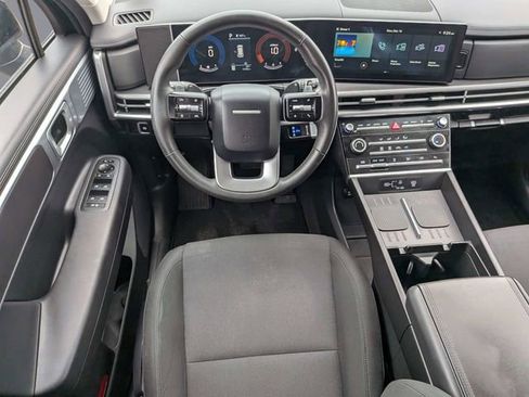 Used 2024 Hyundai Santa Fe SE image 16