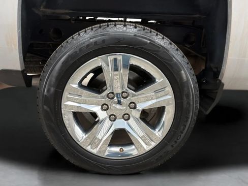 Used 2017 Chevrolet Silverado 1500 Custom w/ Custom Convenience Package RWD image 29