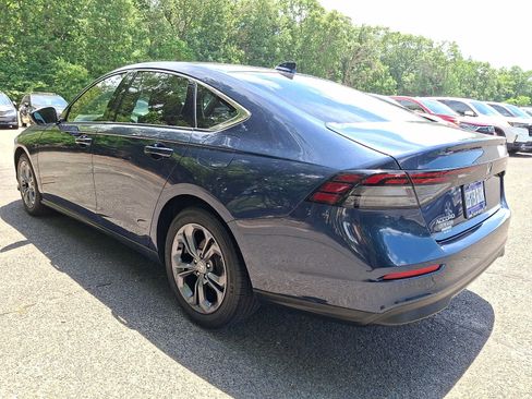 Certified 2023 Honda Accord EX image 4