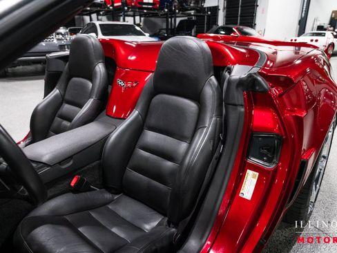 Used 2010 Chevrolet Corvette Grand Sport w/ Preferred Equipment Group RWD image 18