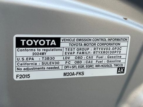 Used 2024 Toyota Corolla LE image 27