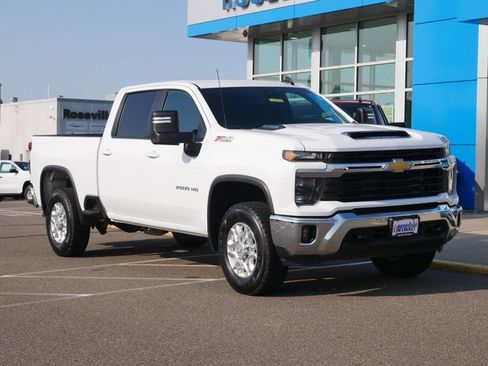 Used 2024 Chevrolet Silverado 2500 LT w/ Convenience Package AWD/4WD image 22