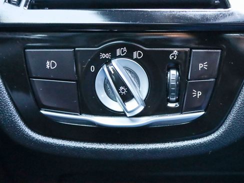 Used 2018 BMW 530i xDrive image 31