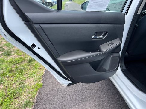Used 2021 Nissan Sentra SV FWD image 22
