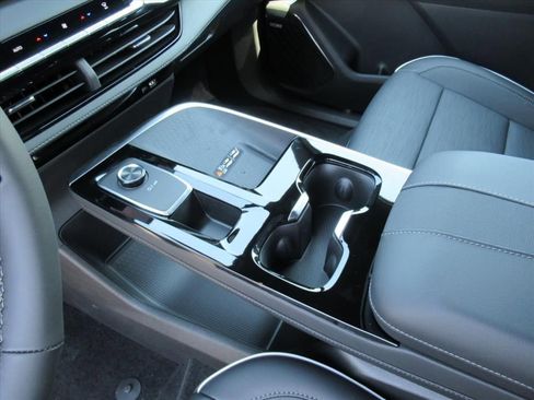 New 2026 Buick Enclave Sport Touring w/ Power Package FWD image 18