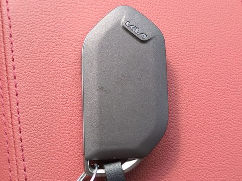 New 2026 Kia Sportage SX image 28