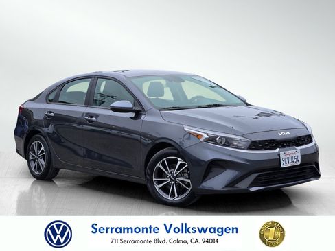Certified 2023 Kia Forte LXS w/ LXS Technology Package image 1