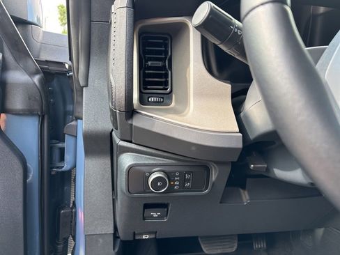 Used 2025 Ford Bronco Outer Banks AWD/4WD image 14